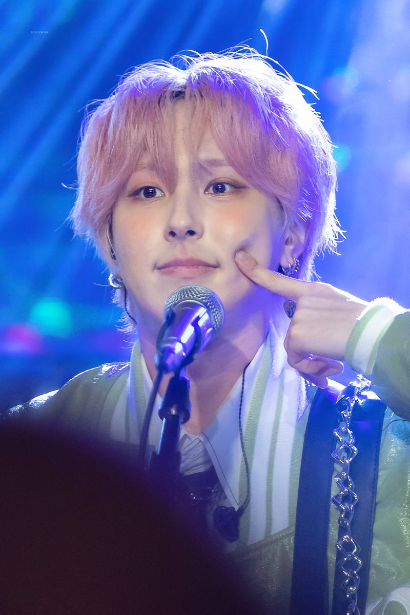 230408
😶👈🏻

#원위 #ONEWE #기욱 #GIUK