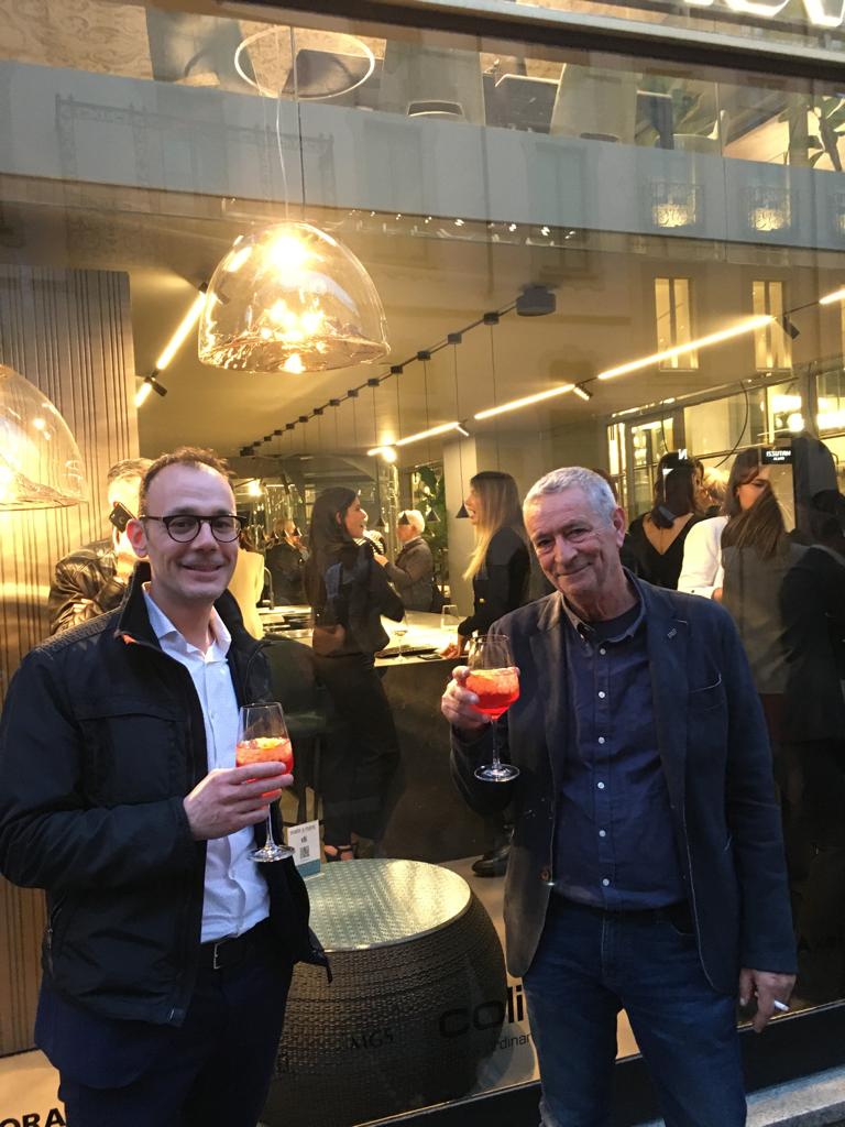 madeamanoitaly's tweet photo. Last night in our showroom with our partners. @iSaloniofficial @fuorisalone
"COOKING BERTAZZONI" event @Bertazzoni_ita SalonedelMobile Milano
#madeamano #salonedelmobile2023 #fuorisalone #milanodesignweek2023 #milano #milan #interiordesign #bertazzoni #ellidesign https://t.co/u9Swsfb6aU