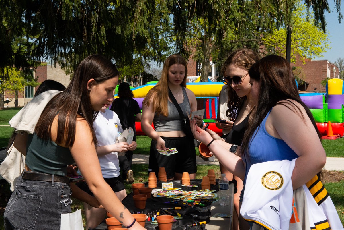 Soaking up the sun this past weekend at the Spring Festival! 

#AdrianCollege #GDTBAB #BulldogProud