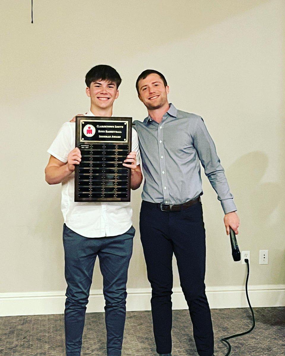 SouthViking's tweet photo. Congratulations to the Holder brothers on their awards at last nights basketball dinner! Well deserved for 2 of our hardest working athletes! 🏀

Iron Man Award - Colin Holder
Joe McGuinness Scholarship - Michael Holder https://t.co/tA804kjptu