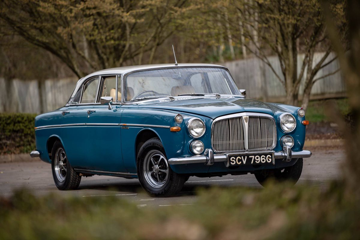 _THE_MARKET_'s tweet photo. Now LIVE at auction - a previously restored 1968 ROVER P5B COUPE finished in Zircon Blue 🇬🇧 https://t.co/ZG0JAofw3B https://t.co/FpXjaEum5e