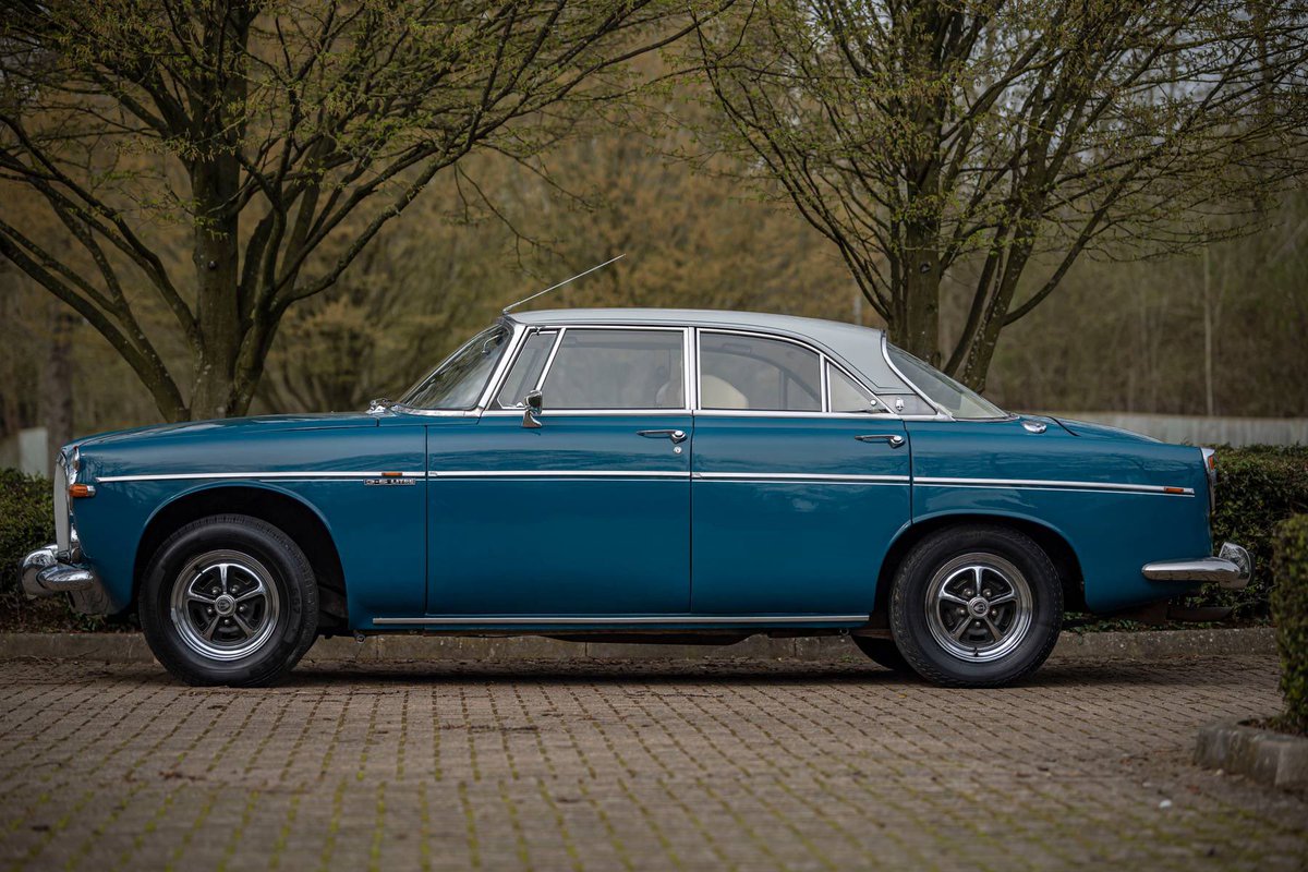 _THE_MARKET_'s tweet photo. Now LIVE at auction - a previously restored 1968 ROVER P5B COUPE finished in Zircon Blue 🇬🇧 https://t.co/ZG0JAofw3B https://t.co/FpXjaEum5e
