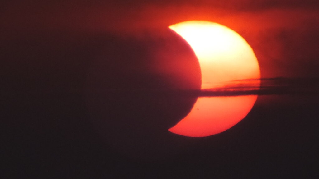 TenorsMusic's tweet photo. This evening in the eastern hemisphere over Australia and Indonesia, there will be the rare occasion of a hybrid solar eclipse where the moon passes over a small portion of the sun. An eclipse symbolizes a new phase and a transformation in life-which we always consider a miracle. https://t.co/CSBBBzrYt0
