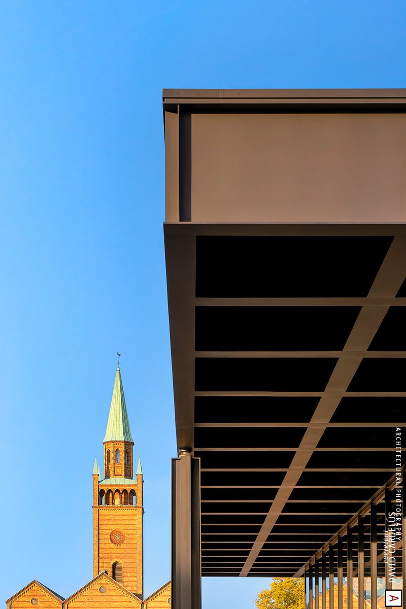 davidcardelus's tweet photo. La coberta d'acer de la Neue Nationalgalerie a #Berlin o com deixar un fotògraf amb ulleres ben bocabadat #MvdR #fotografia #arquitectura 📷❤️ https://t.co/w32Owo6RfQ