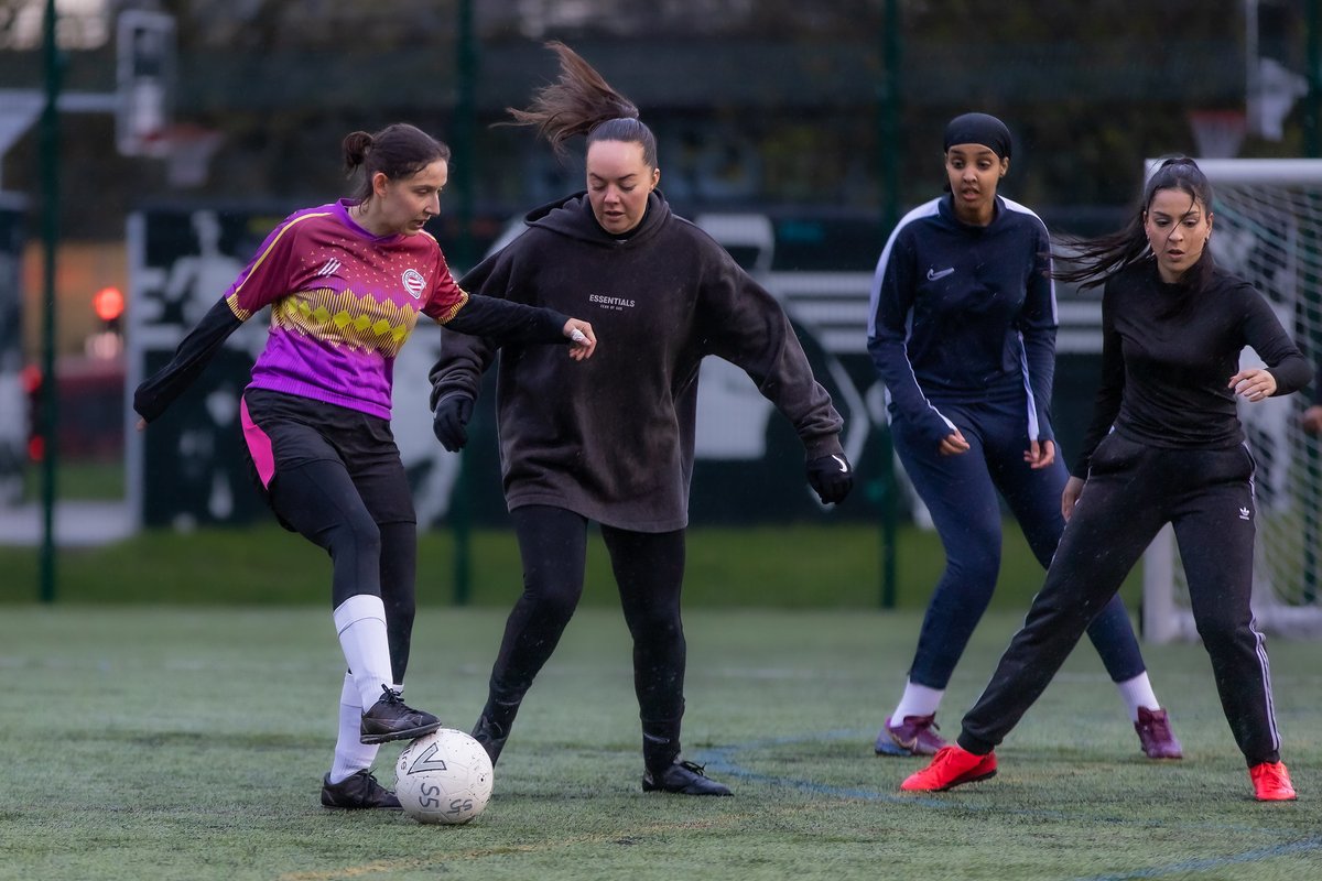 ClaptonCFC's tweet photo. Our Clapton Kickers team came from behind to win 2-1 against East End FC in the @Super5League. 

Goals from Alice and Karolina, and some big saves from Ambar saw the Kickers take all 3 points. 

📸 @Joebelle photos now on Flickr 
https://t.co/vZxyQpoVbT https://t.co/A6PPq4ocnx