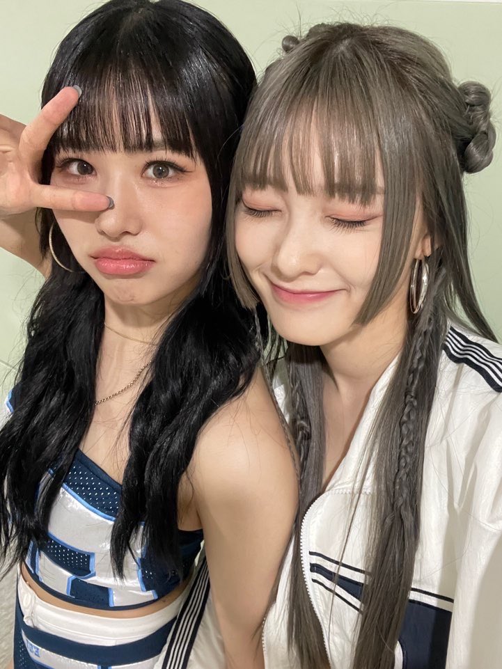 CraxySupportFr's tweet photo. [HYEJIN🫧]

🦊 “She’s my precious friend”

Hyejin and Lara from DreamNote are friends ❤️

#헤진 #HYEJIN
#크랙시 #CRAXY 
#크라운 #CROWN
#DREAMNOTE 
#LARA https://t.co/F0qQJQVgnb