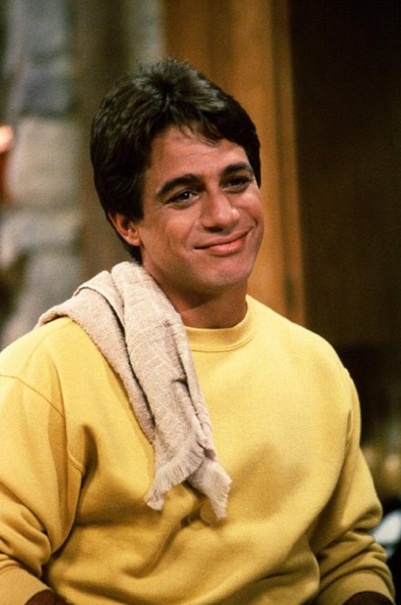 NLCarolynMuse's tweet photo. A #HappyBirthday to former boxer and current film/stage/television/voice actor Tony Danza (72).  #Taxi #HollywoodNights #GoingApe #CannonballRunII #WhostheBoss #AngelsintheOutfield #HudsonStreet #FamilyLaw #Crash #TheTonyDanzaShow #DonJon #TheGoodCop https://t.co/WNPI5pdDmh