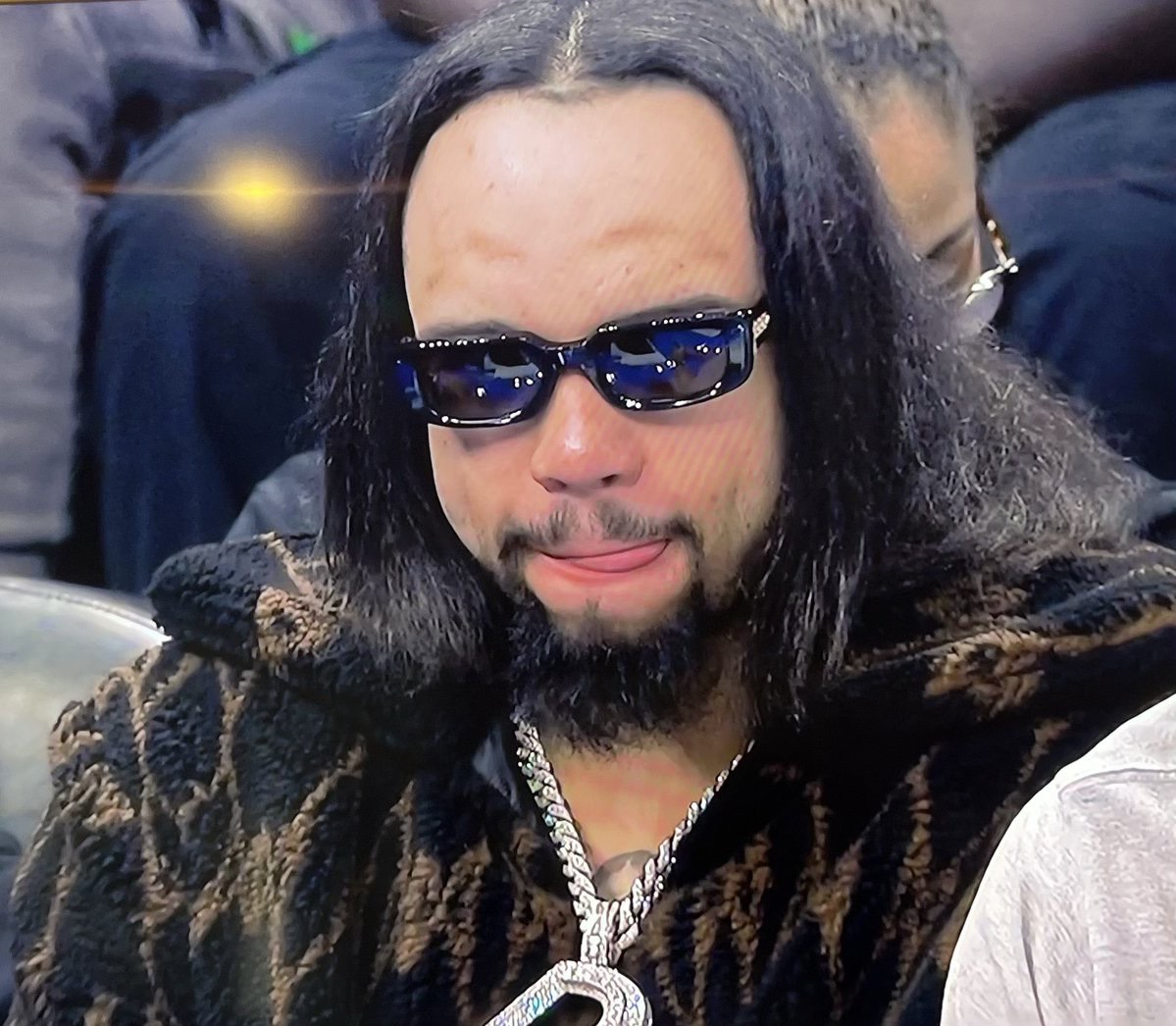 69ꜰɪꜰᴛʏ on Twitter