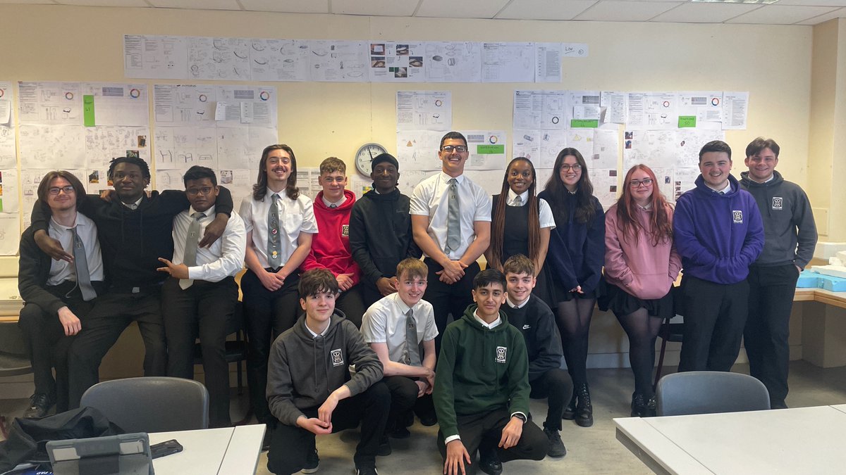 STA_DnT's tweet photo. Our wonderful S6 SuperSTArs and their last lesson in the D&amp;T Department! We are very sad to see them go but cannot wait to hear about all the many amazing opportunities heading their way in the near future! Goodbye Team S6! 🎉🎓✨ @MrsFarrellDHT @STAcaptains @StThomasAqSec https://t.co/7Y90CYNTaW