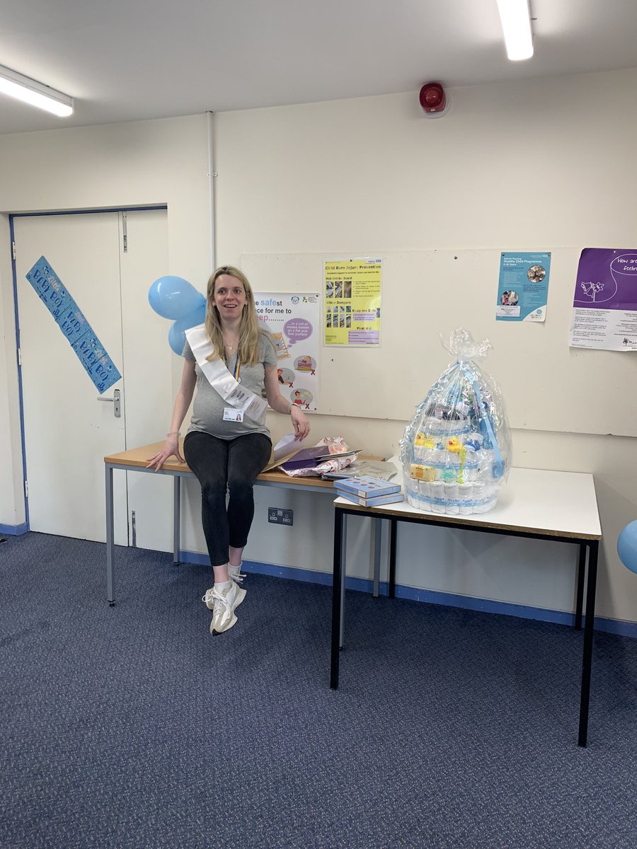 ProbertNikki's tweet photo. Eastleigh North HV Team. Baby shower today for our lovely health visitor saskia. Enjoy your maternity leave. Can’t wait to meet him 💙@Southern_NHSFT https://t.co/2kSe2i17sy