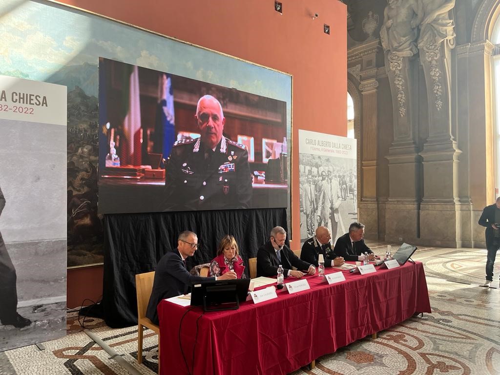_Carabinieri_'s tweet photo. Torino rende omaggio a Carlo Alberto Dalla Chiesa: da oggi al 29 maggio sarà visitabile, nel complesso del Museo nazionale del Risorgimento, l’esposizione “Carlo Alberto Dalla Chiesa - l'uomo, il generale”, che approda nel capoluogo piemontese dopo Roma e Milano #Carabinieri https://t.co/r397pMoD3N