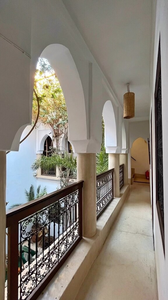 marrakech_ryad's tweet photo. Moments from Dar Zaman…💚

📍Riad Dar Zaman

Book a stay via link in bio for best prices.

If we’re booked for your dates you can still come for a delicious meal or a cooking class.

• breakfast 100 dhs
• lunch 200 dhs
• dinner 250 dhs
• cooking cl… https://t.co/N0uNLFxJT2 https://t.co/Y9uAIuKuc9