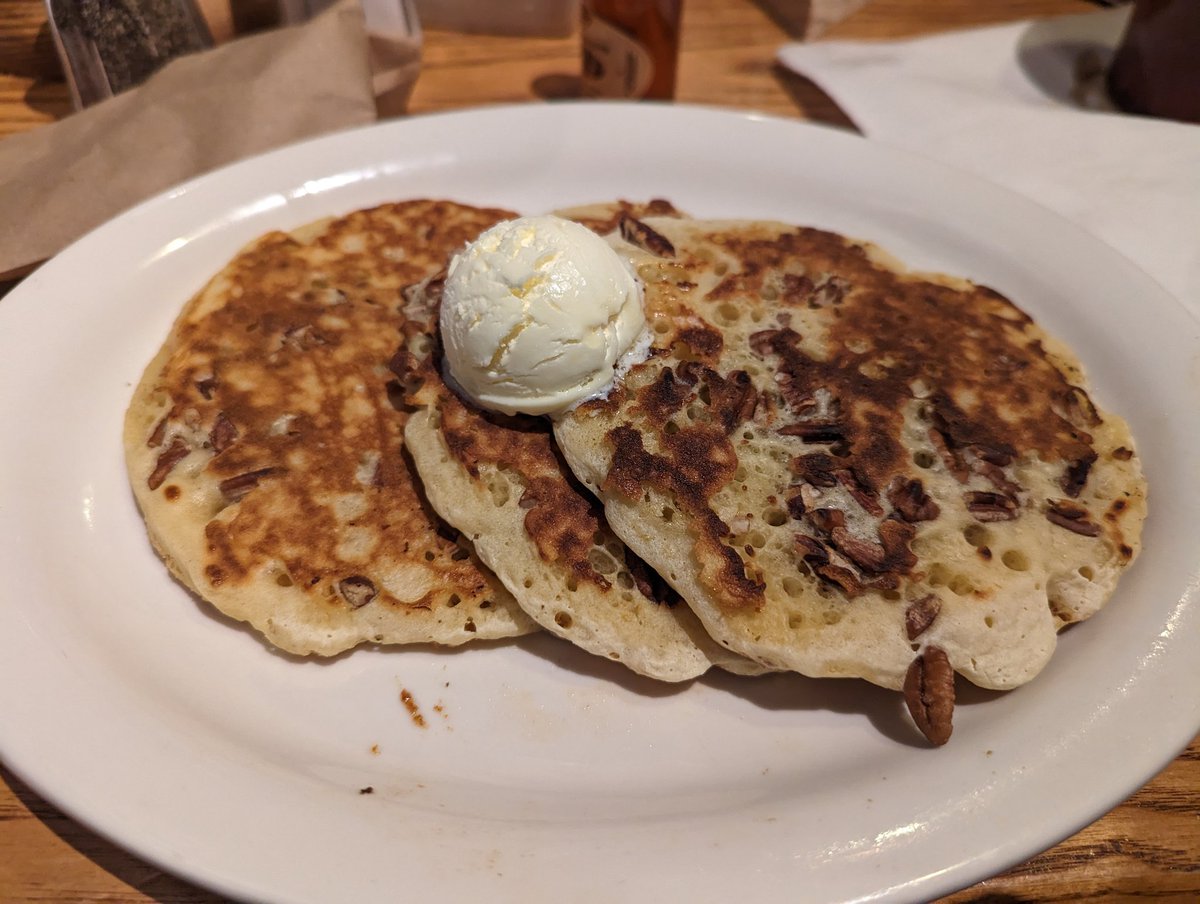 tinyocean_rving's tweet photo. Cracker Barrel!

#RVTrip32 #SpringBreak #SpringBreak2023 #SouthCarolina #SC #CrackerBarrel #Breakfast #Overnight #OvernightParking #Sleeping #FreeAccommodation #PayItBack #Walmart #Cheesecake #Pancake #BaconEgg #TinyOcean #Nature #Outdoors #Family #FamilyTime #Photography https://t.co/i4lZAAI0rz