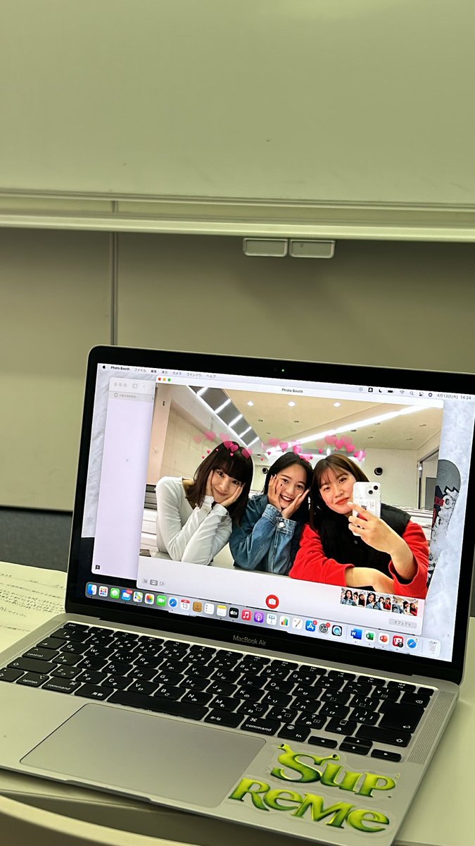 r__IOO9's tweet photo. 🏫 https://t.co/QvV88r6m24