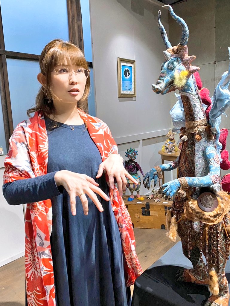 satounegi's tweet photo. やっとノスタルジアに行けた🥰
ずっと本物が見たかった
お人形にも会えた💕

残念ながら今日明日は作家さんの在廊がなくてお会いできなかったけど、夕方の空いてる時間に行ったので、ゆーーっくり堪能してかわいいオーナーと昔話に花を咲かせすぎてきました（笑）
いつかきっとあそこで何かする✨ https://t.co/65hnWpNCSX