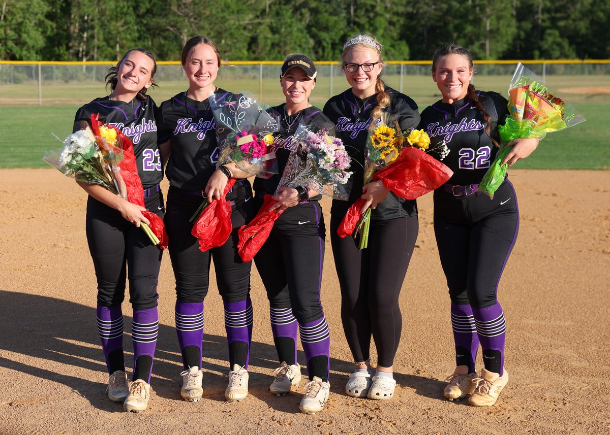 rrhsknights's tweet photo. Softball senior knight had all the emotions! View many more pics (and smiles and tears) at: https://t.co/WoiHt9sjTW https://t.co/erRBFDnT8F