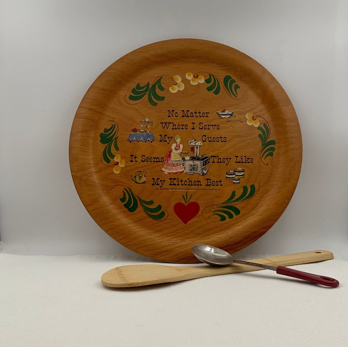 LilyDogAntiques's tweet photo. Excited to share this item from my #etsy shop: Vintage 1950's Wood Kitchen Sign "Seem to Like My Kitchen Best", Woodcroftery Wall Plaque, Mid Century Modern Decor USA #wood #kitchensign #kitchenplaque #vintagekitchen #vintagehomedecor https://t.co/kjYOxmXnWR https://t.co/AtJc6lHlgH
