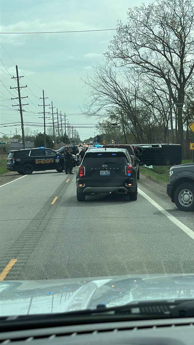 26 mile off of Rosell Road.
Macomb County assisting but seems like swat and undercover are involved
US Marshals also involved.