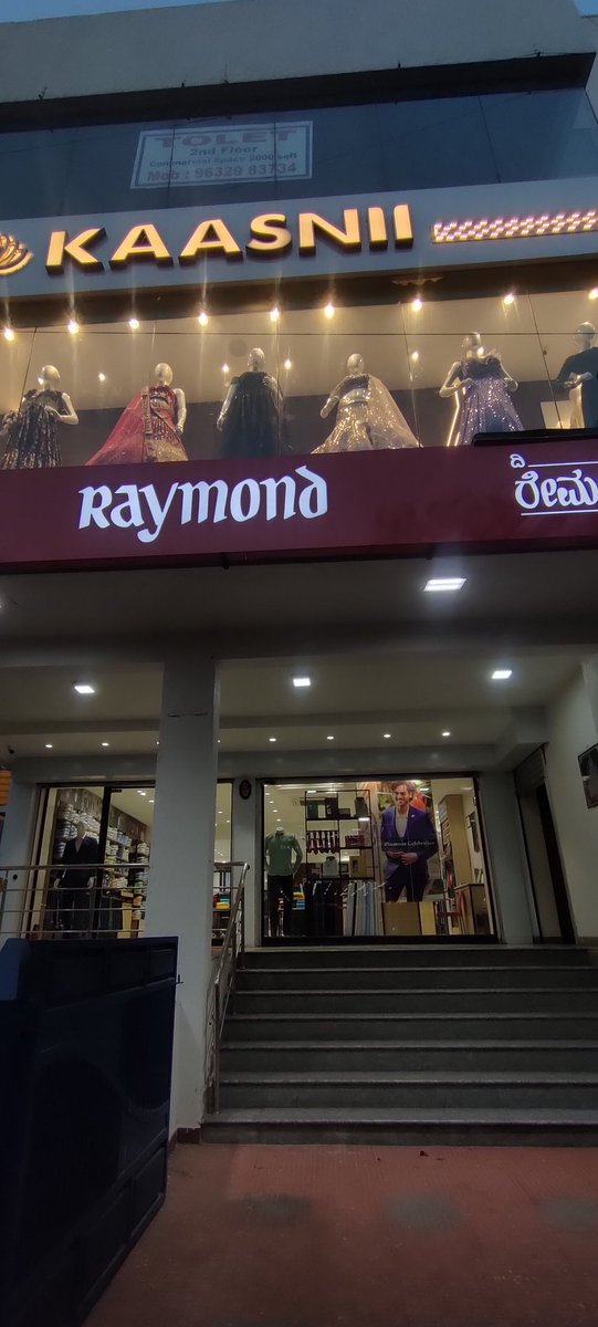 harshkumar1730's tweet photo. Excited for my farewell 🎈
@TheRaymondLtd kuch toh discount do bhai 😂 . https://t.co/zJLO0zKU7l