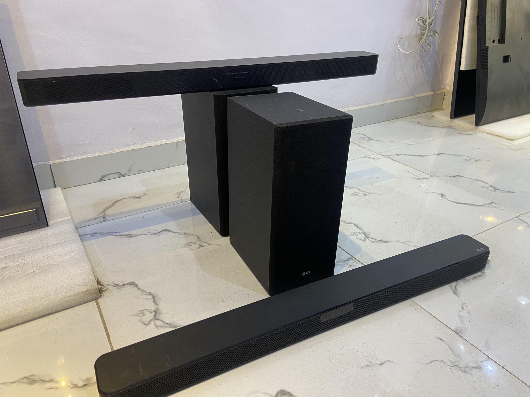 Ministerium Før huh Onlinealaba smart TVs and general electronics on Twitter: "LG SK5 2.1ch  400watt sound bar Price - N100k https://t.co/SKi6jPhpoq" / Twitter