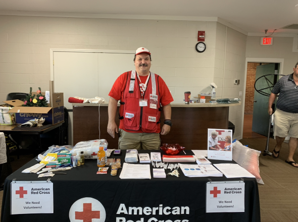 KYRedCross's tweet photo. “If I am able to assist somebody having a bad day, then I have fulfilled the calling that has been placed upon my life." 

For Richard, being a Red Cross volunteer means being willing to lend a hand and lifting some weight off someone’s shoulders: https://t.co/MkjeLz5jRQ https://t.co/jIYAtqIKRM