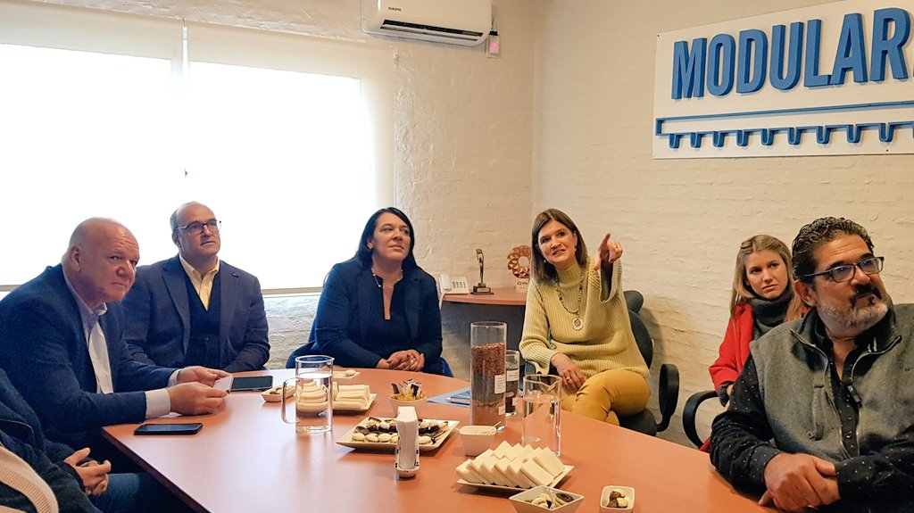 Junto a @ONUDI_conosu, <a href="/PageUruguay/">PAGE Uruguay</a> y <a href="/ANDEUruguay/">ANDE</a>, visitamos la planta de PLAMET, empresa ganadora del Premio Uruguay Circular 2022, donde recorrimos sus instalaciones y observamos el proceso de sus productos que incluyen material reciclado ♻️
<a href="/Albaladm/">Manuel Albaladejo</a> <a href="/carsanbal/">Carmen Sánchez</a> <a href="/MIEM_Uruguay/">MIEM Uruguay</a>