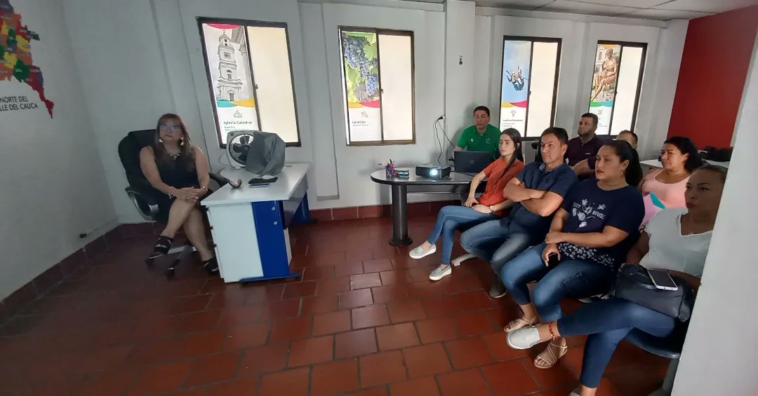 OficinaNorte's tweet photo. Socialización de los resultados de la medición de satisfacción y atención percibida por los usuarios en los tramites y servicios que se ofrecen en la territorial, tratando temas varios sobre el proceso de servicio al ciudadano durante el primer trimestre de este año. https://t.co/6MaidCWgCi