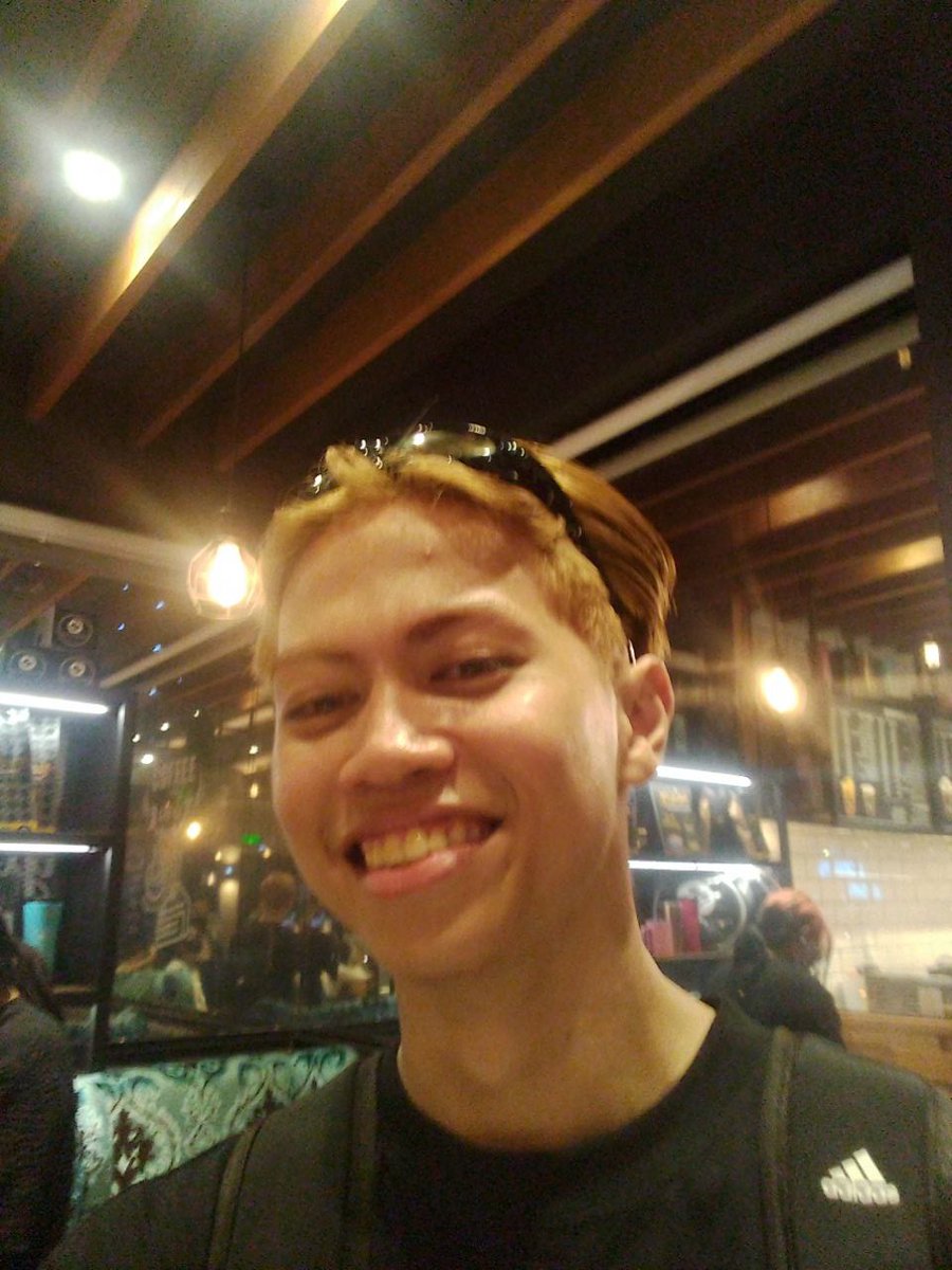 prodbycbl's tweet photo. Here's the unlocked selfie as promised! Thank you, DREImers 💜
#ProdByCBL #BrightestStarDrei https://t.co/MCwYXkxVhz