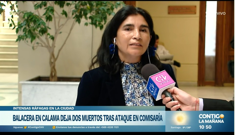 diputadosisc's tweet photo. A esta hora en @ContigoCHV  nuestra diputada, #YovanaAhumada exige #EstadoDeExcepción para la región de #Antofagasta. Y exige al gobierno que tome acciones para combatir el crimen organizado y se terminen con las #Balaceras como la ocurrida en #CalamaBajoAtaque . https://t.co/0epOY8a1Du