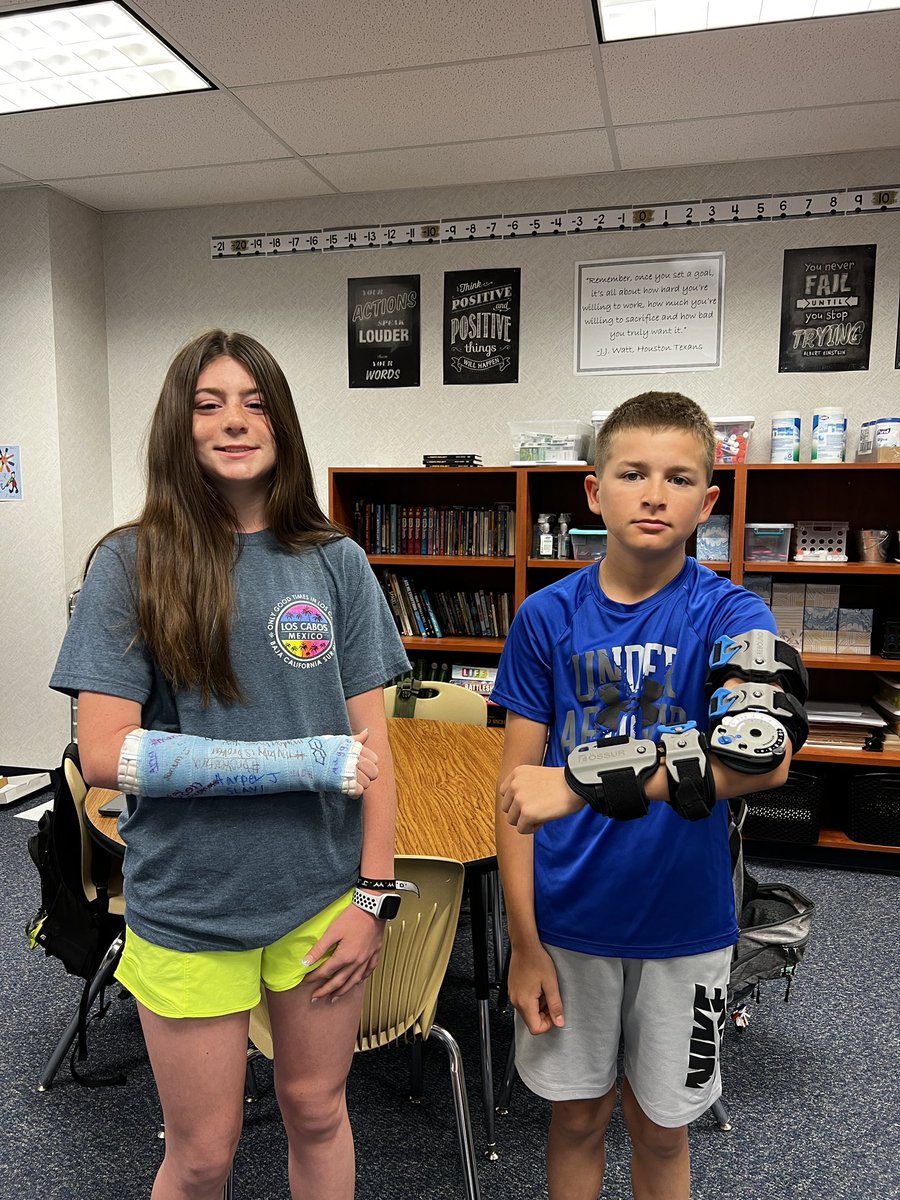 amandagibson318's tweet photo. Sixth grade must be dangerous 😂 @LindseyElem @LoneStarPrin https://t.co/nDZfkGVHAA