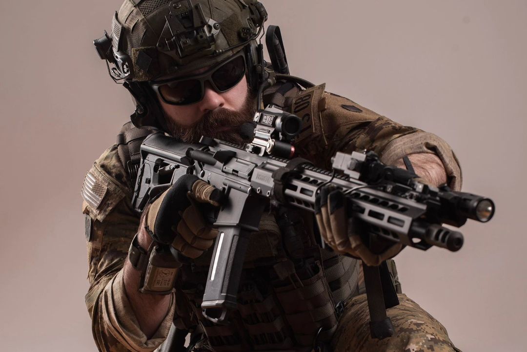 It's been awhile since we've had a KRYTAC repost. Here's a fantastic shot of @mathieuftt and his KRYTAC Barrett Rec7! 

#krytac #krytacnation #krytacfamily #krytacrec7 #barrett #airsoft