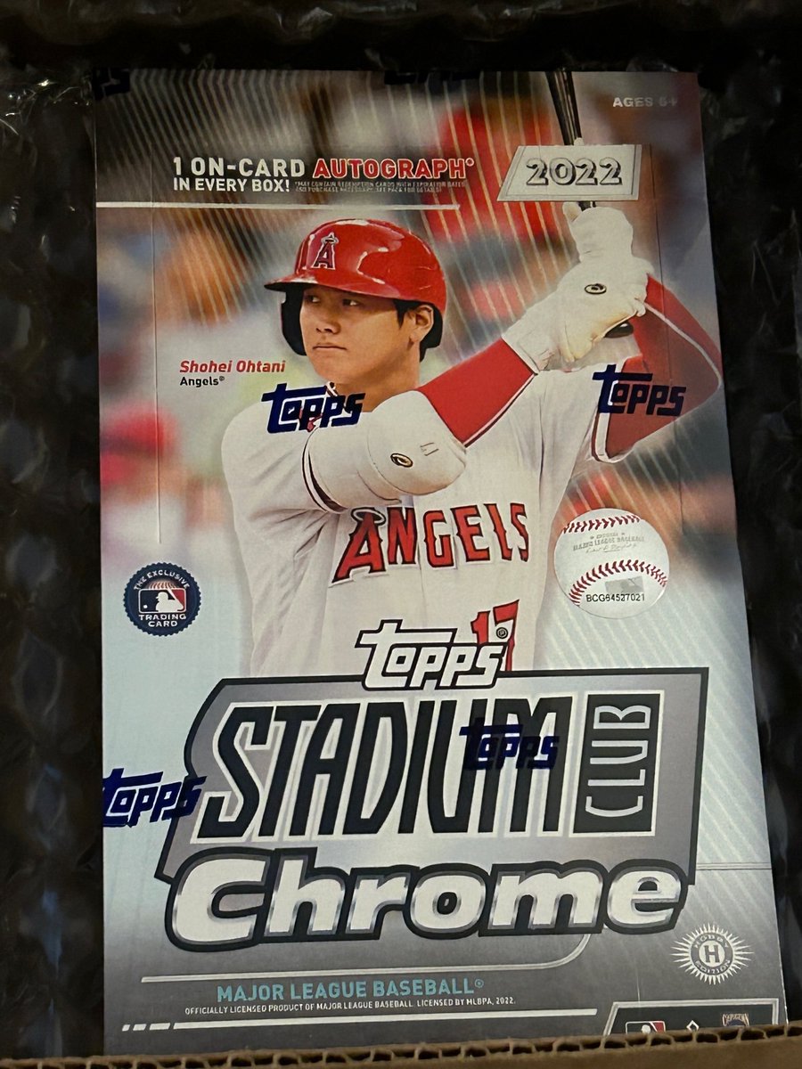 Who wants a free 2022 Topps Stadium Club Chrome hobby box? 

- Follow <a href="/CardPurchaser/">Card Purchaser</a>
- Retweet this tweet
- Like this tweet

I won't DM you any links. US shipping please. Winner drawn 4/20 at 9pm central!

whop.com/cardpurchaser-…