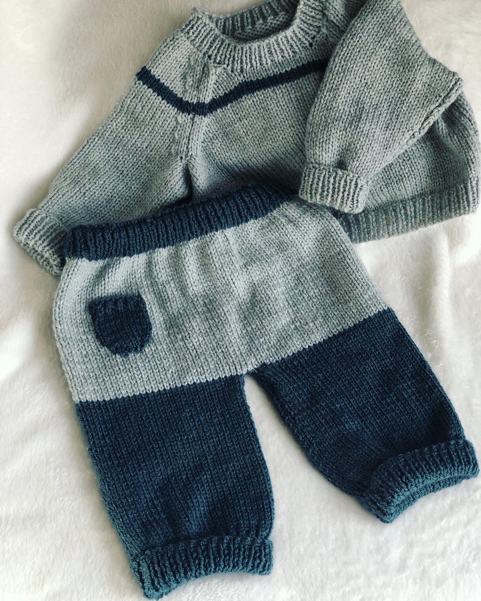 2needlesco's tweet photo. Baby outfit available now on Etsy, link in bio 🧶
#knitting #knittersontwitter https://t.co/KGl7ok993w