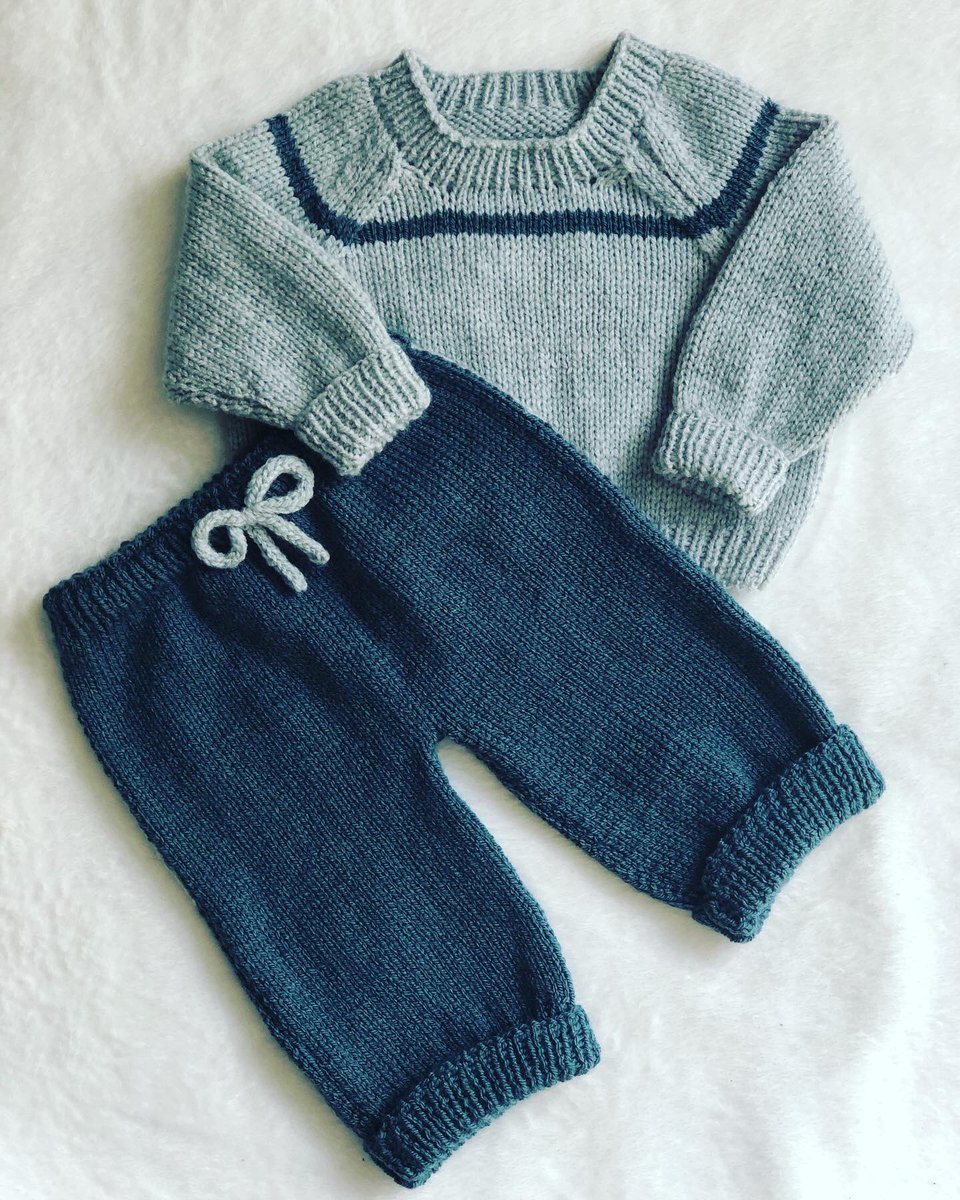 2needlesco's tweet photo. Baby outfit available now on Etsy, link in bio 🧶
#knitting #knittersontwitter https://t.co/KGl7ok993w
