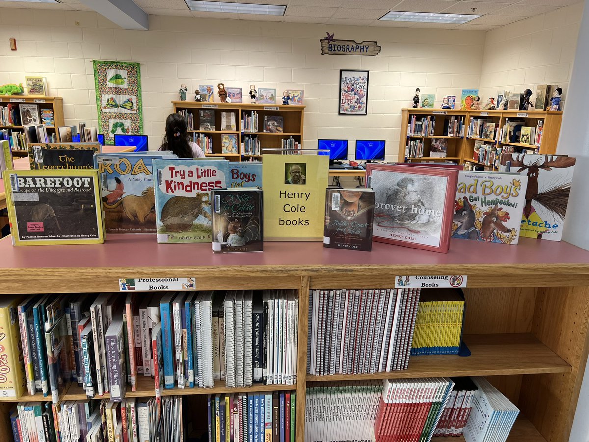 ASESLibrary's tweet image. Smith Sharks get to spend the day with author and illustrator Henry Cole 📚🦈 @sharkhappenings @ccpsinfo