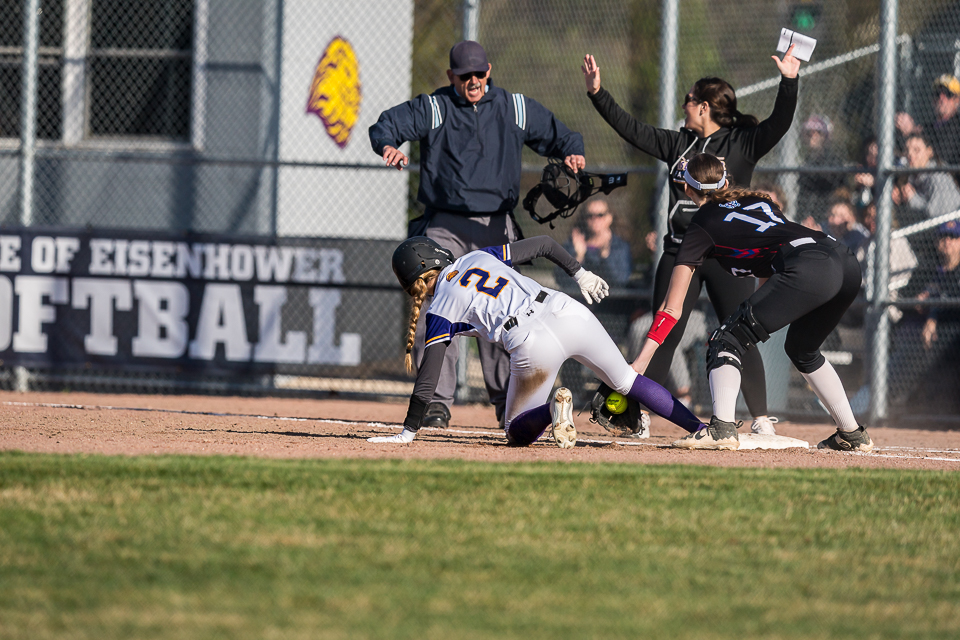 lcederholm's tweet photo. Beating out a throw to 3rd, Ellery Stoltz’s triple got teammates and spectators fired up as the Lady Lions won 4-2 over the Vikings. Pitcher Ashley Bonin allowed just two runs over seven innings of work as she held them to four hits. @IkeLions https://t.co/BDsSlXeD3p