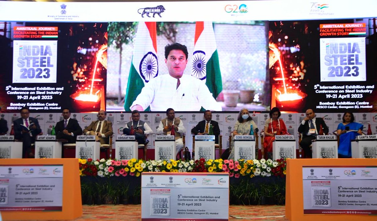 PIBMumbai's tweet image. Global steel experts led by the world steel association have predicted that India is going to be the epicentre of the global steel growth: Steel Minister @JM_Scindia 

#IndiaSteel2023 

@SteelMinIndia @indiasteelexpo @ddsahyadrinews @PIB_India