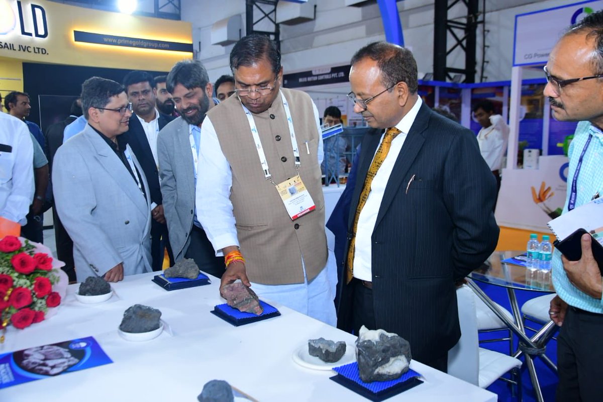 PIBMumbai's tweet image. MoS for Steel and Rural Development inaugurates 'India Steel 2023' in Mumbai

📙pib.gov.in/PressReleasePa…

#IndiaSteel2023 

@SteelMinIndia @indiasteelexpo @ddsahyadrinews @PIB_India