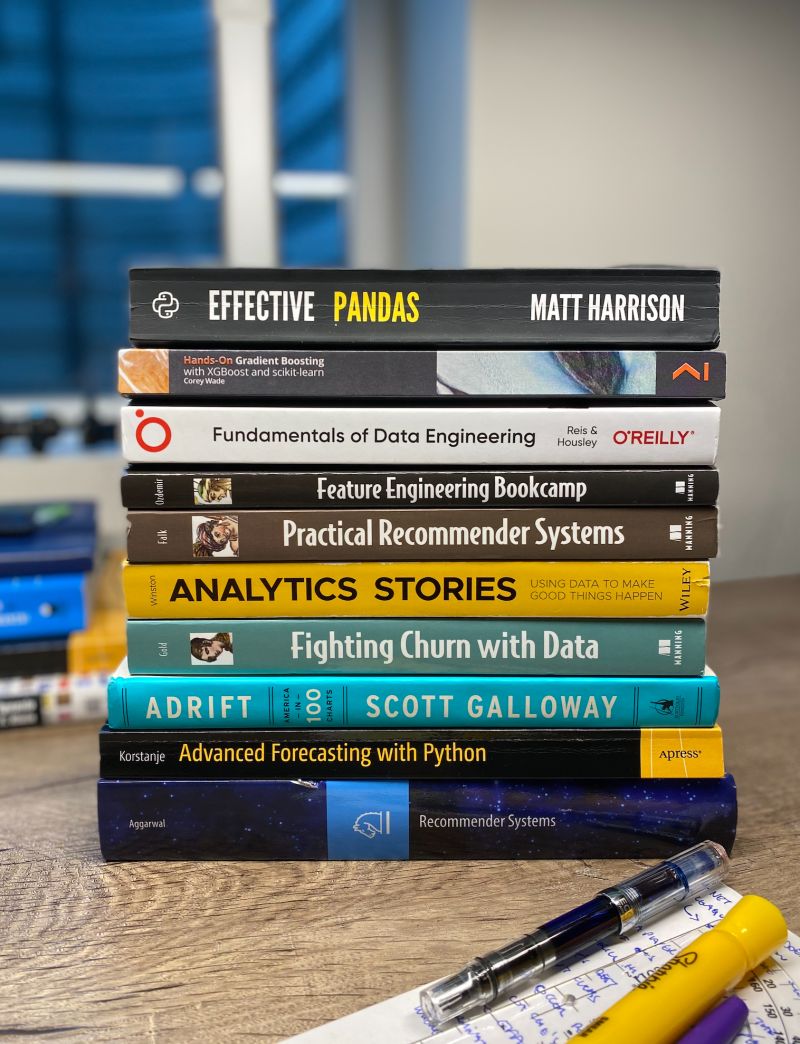 __mharrison__'s tweet photo. Love seeing happy readers. 

"Harrison’s book presents the most comprehensive collection of “best practices” for cleaning and preparing data using Pandas. WARNING: might turn you into a Pandas snob…" Walter U. https://t.co/UKuNUtr7y9