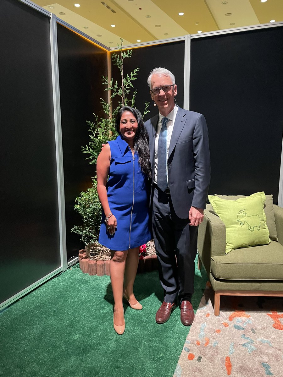 Parker Harris (@parkerharris) on Twitter photo Congratulations Pallavi Agarwal, our new golden hoodie winner! So inspiring what you are doing with <a href="/KanderConsult/">Kander Consult</a>! <a href="/PalluAgs/">💥Pallavi Agarwal #bossladyKander💥</a> Congratulations Pallavi Agarwal, our new golden hoodie winner! So inspiring what you are doing with <a href="/KanderConsult/">Kander Consult</a>! <a href="/PalluAgs/">💥Pallavi Agarwal #bossladyKander💥</a>
