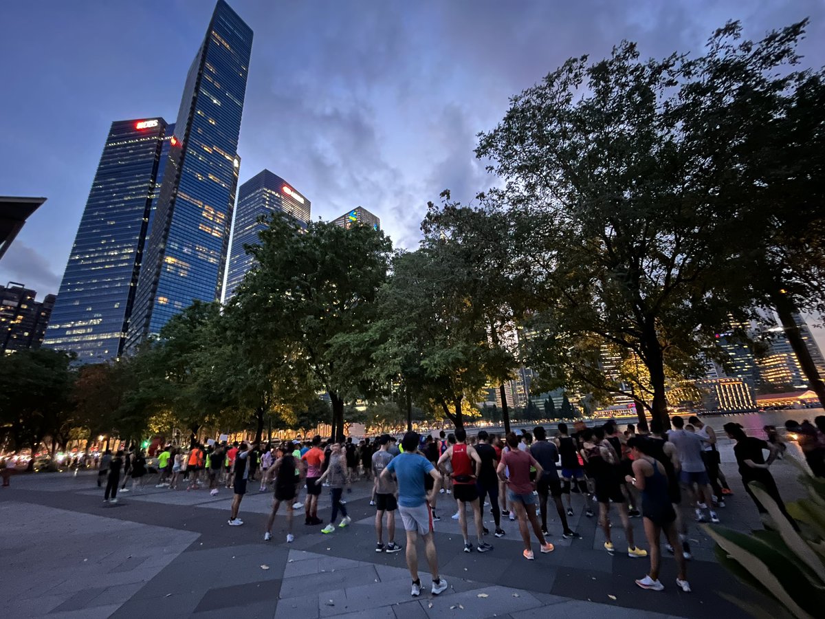 srraja's tweet photo. Here are some more photos from the evening nike run event.. arranged by #runningdepartment #nikerunning #runnershelpingrunners https://t.co/QSTkCIEMlS