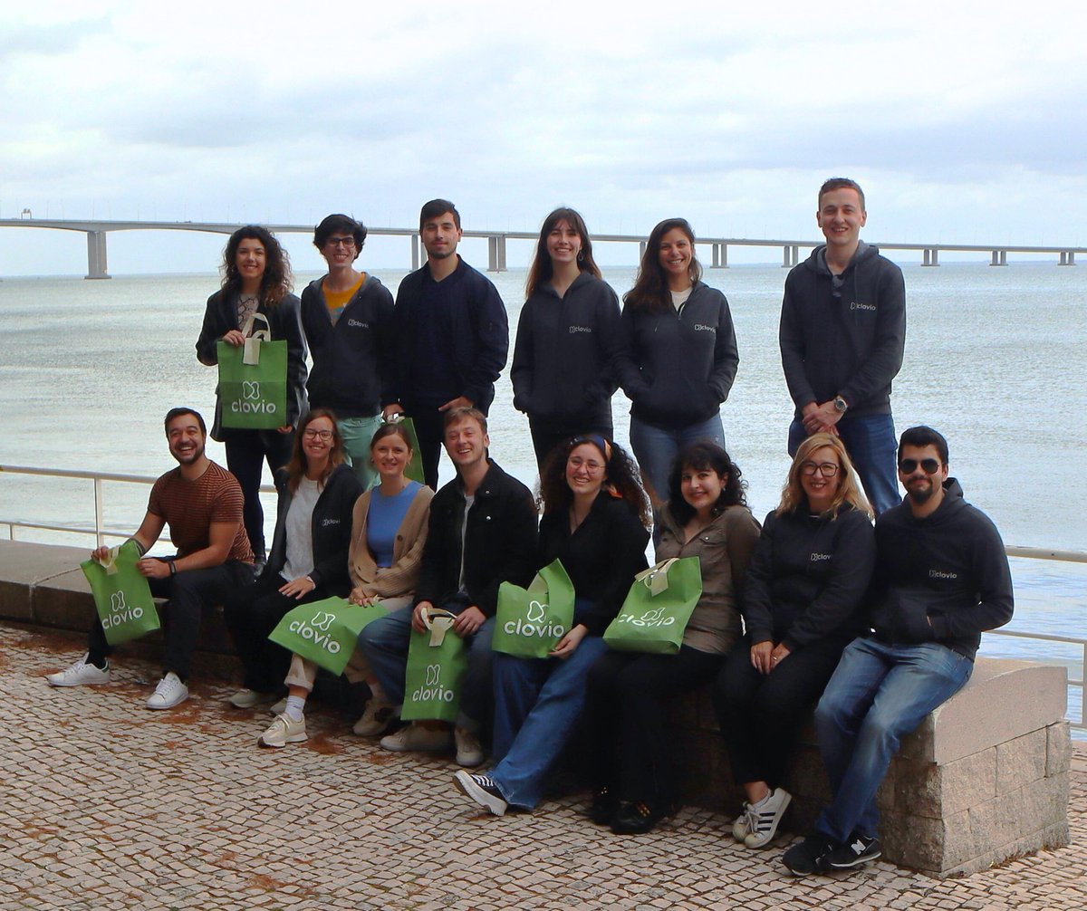 cloviomedia's tweet photo. For our most recent #teamevent, we kicked things off by piling into #telecabinelisboa gondolas and enjoying the views over the Tagus River. Next came a delicious lunch at #PizzerialOrigine, followed by a few tense games of blackjack at #CasinoLisboa. https://t.co/AdGW3nELbE
