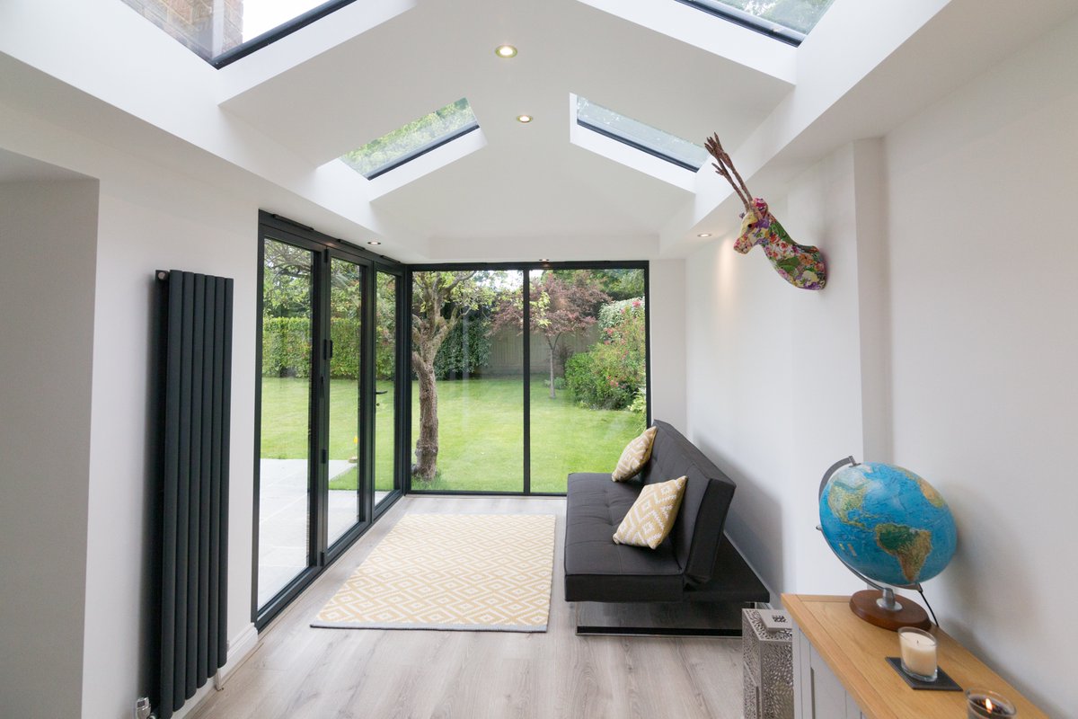 Windows5Star's tweet photo. #Windowwednesday ... Well roof window Wednesday!
Enjoy the sense of privacy and comfort that comes with a solid roof but without compromising on light.
Free Quote⬇️
https://t.co/oJarwwaluQ
#homeimprovement #extension #solidroof https://t.co/rt3zZhPlyU