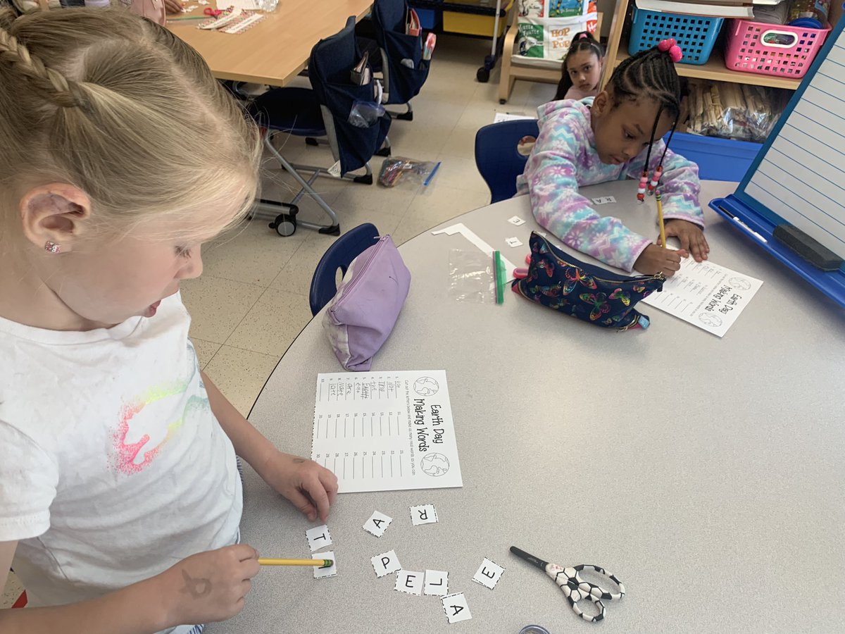 bdeutschbcps's tweet photo. Word building https://t.co/DavCsdq7cb