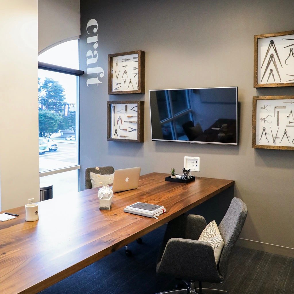 meetatroam's tweet photo. Enjoy the perks of a private office with the flexibility of membership! Roam has offices that vary in size to accommodate growing teams and offer a fully customizable workspace solution. Let us know if you're looking for an office and we'd love to help! https://t.co/PFfzFgjmrF