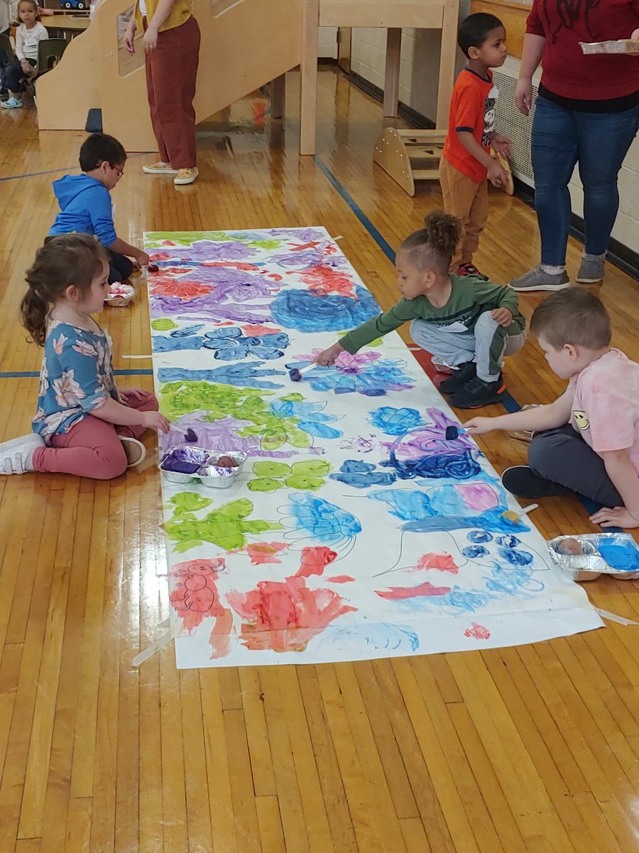 #OnlyInRavenna We are hands on at the Preschool today!