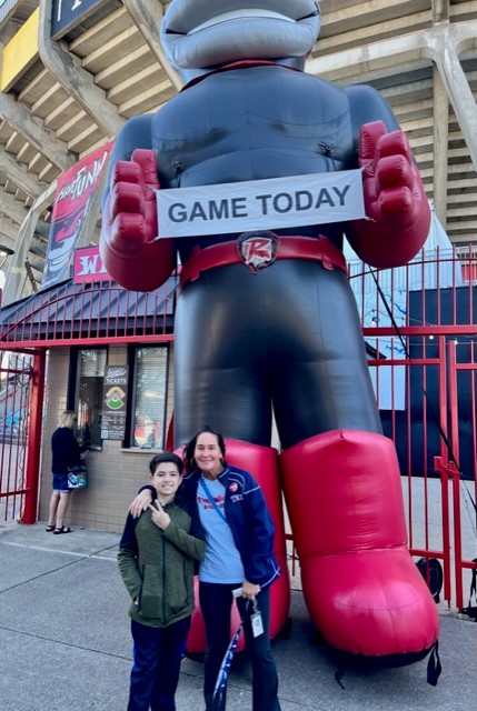 Our Patriot Partners Mentoring Program at Tuckahoe Middle School took a trip to see the Richmond Flying Squirrels game! We love to see the experiences! #HenricoHEROES #MentorIRL