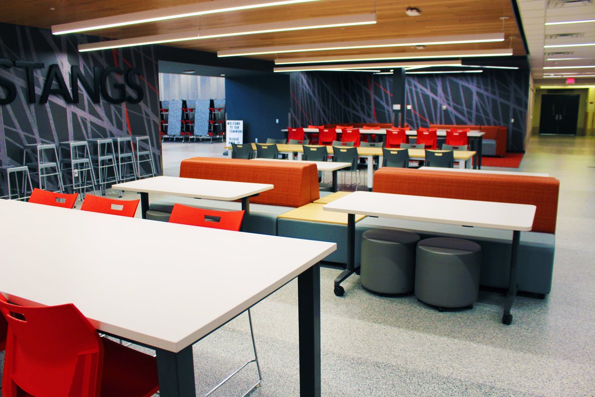 Fre3domInterior's tweet photo. We used bar-height communal tables, counter-height mobile tables, appropriate height stools, different numbered seating sofas, mobile ottomans, and mobile soft seating tables to design a setting that promotes flexibility, student learning, and engagement at Bernard Campbell MS. https://t.co/0av1KjKTOp