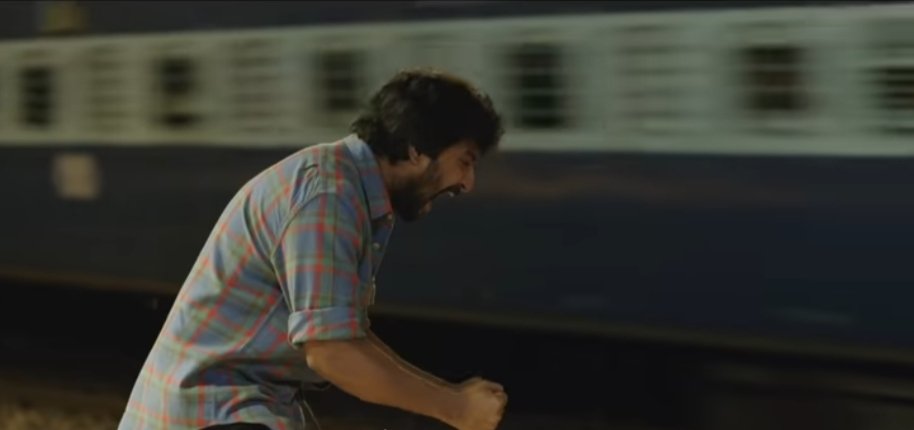 memeschennai's tweet photo. Vazhkai la perusa jeichitu oru naal ipdi railway station poi kathiranum❤️✨
#4yearsofJersey https://t.co/n2DYIstZp1