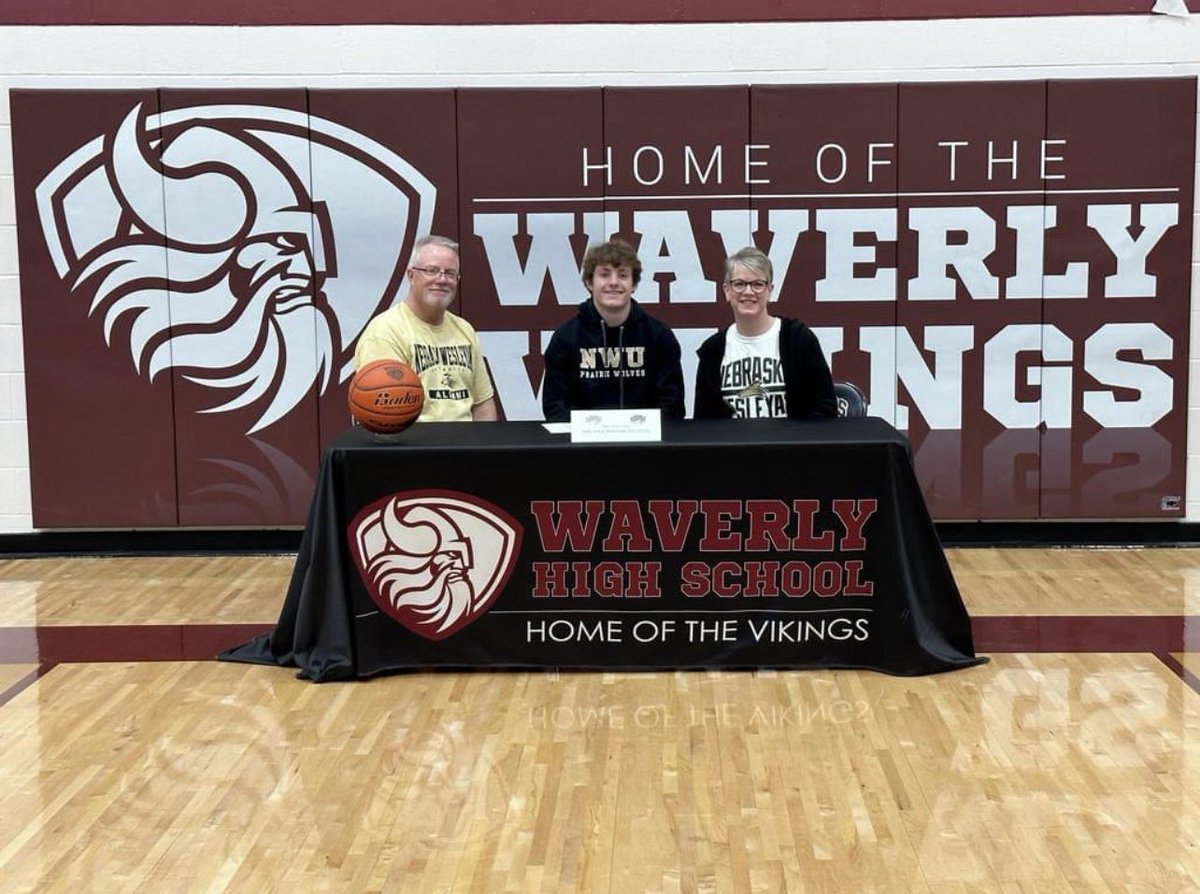 Congrats, ⁦⁦<a href="/SamSchernikau/">Sam Schernikau</a>⁩. Sam is one of the hardest working kids in our school. Proud of the time he’s put in and the type of person he is! #EAT